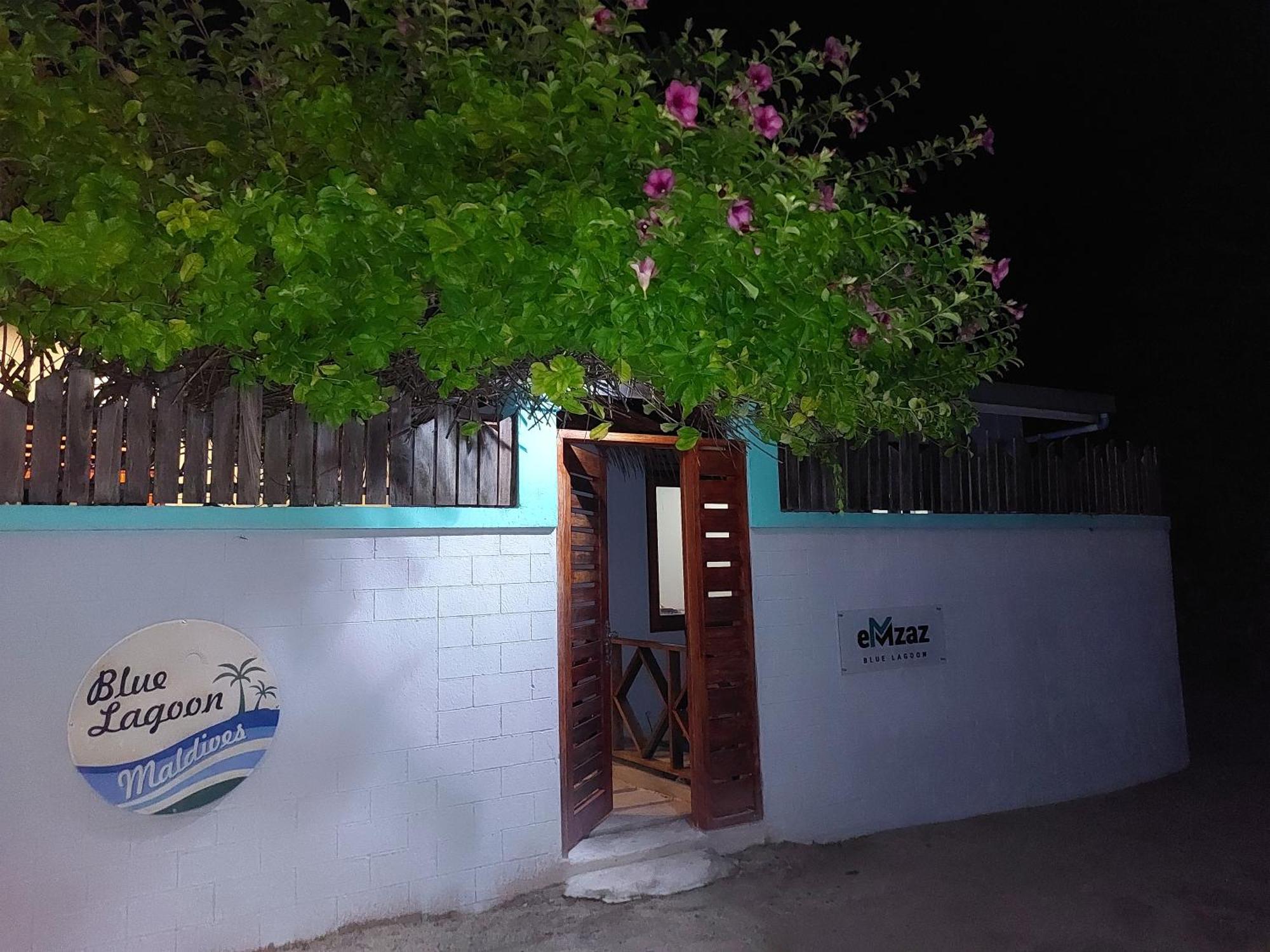 Emzaz Blue Lagoon Ugoofaaru Esterno foto